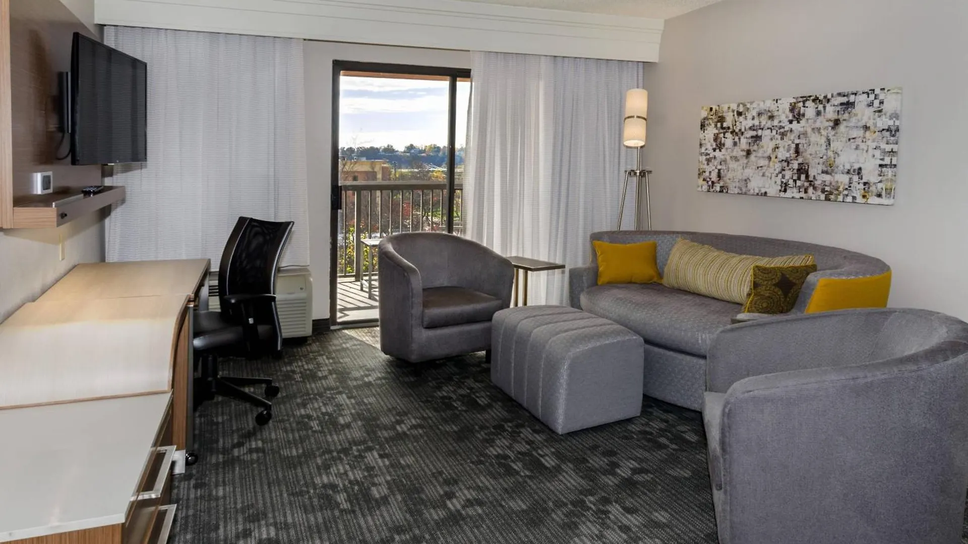 Отель Courtyard By Marriott Nashville At Opryland