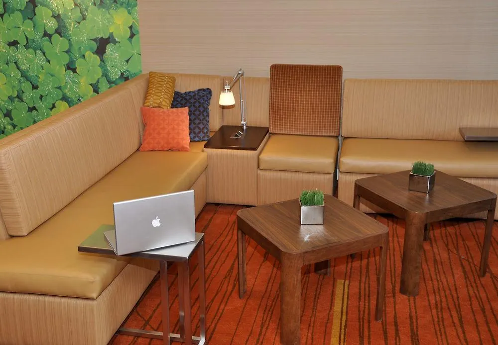 Courtyard By Marriott Nashville At Opryland 3*,
