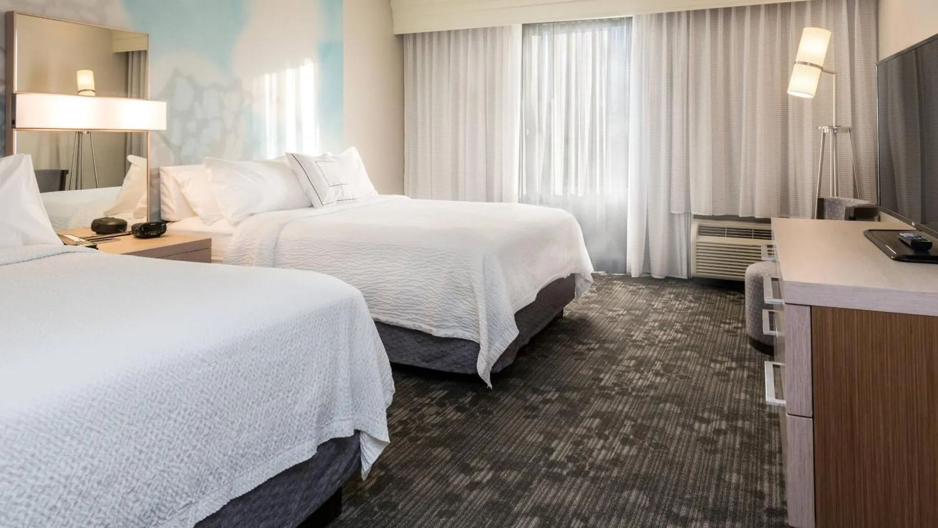 Courtyard By Marriott Nashville At Opryland 3*,