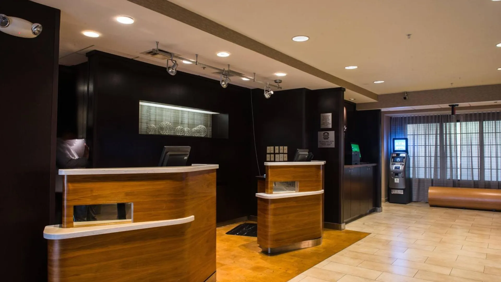 Hotel Courtyard By Marriott Nashville At Opryland